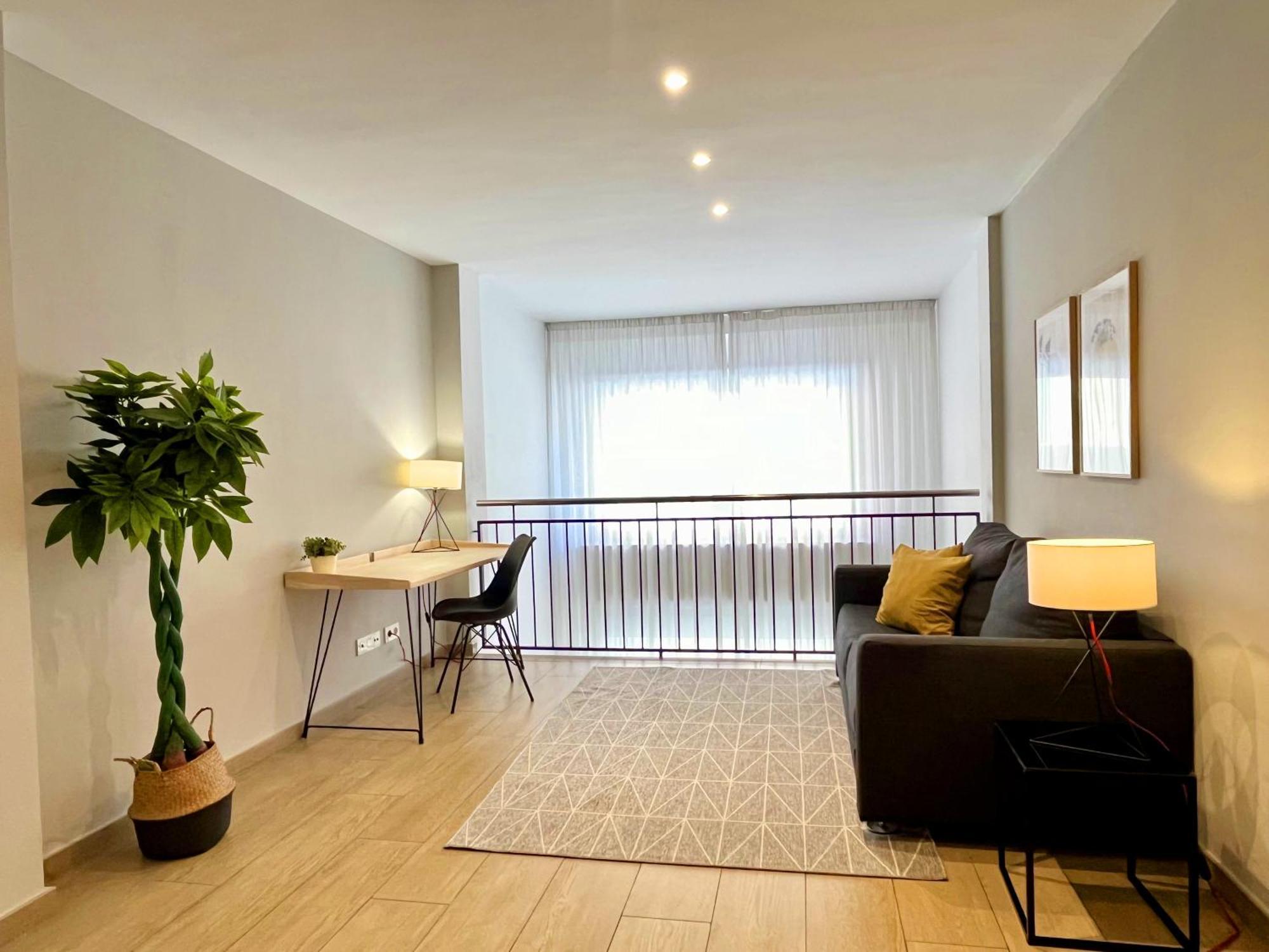 Feelathome Plaza Apartament *