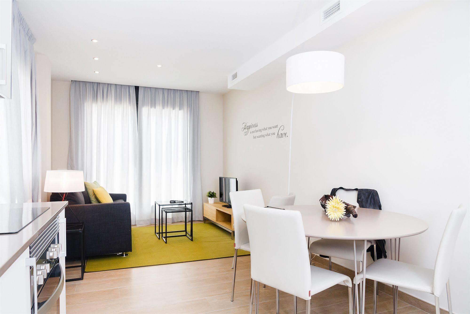 Apartament Feelathome Plaza