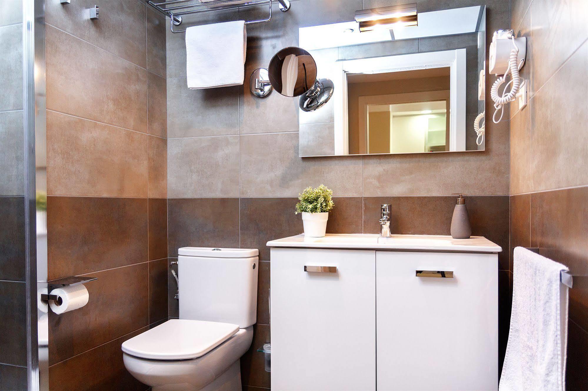 Feelathome Plaza Apartament