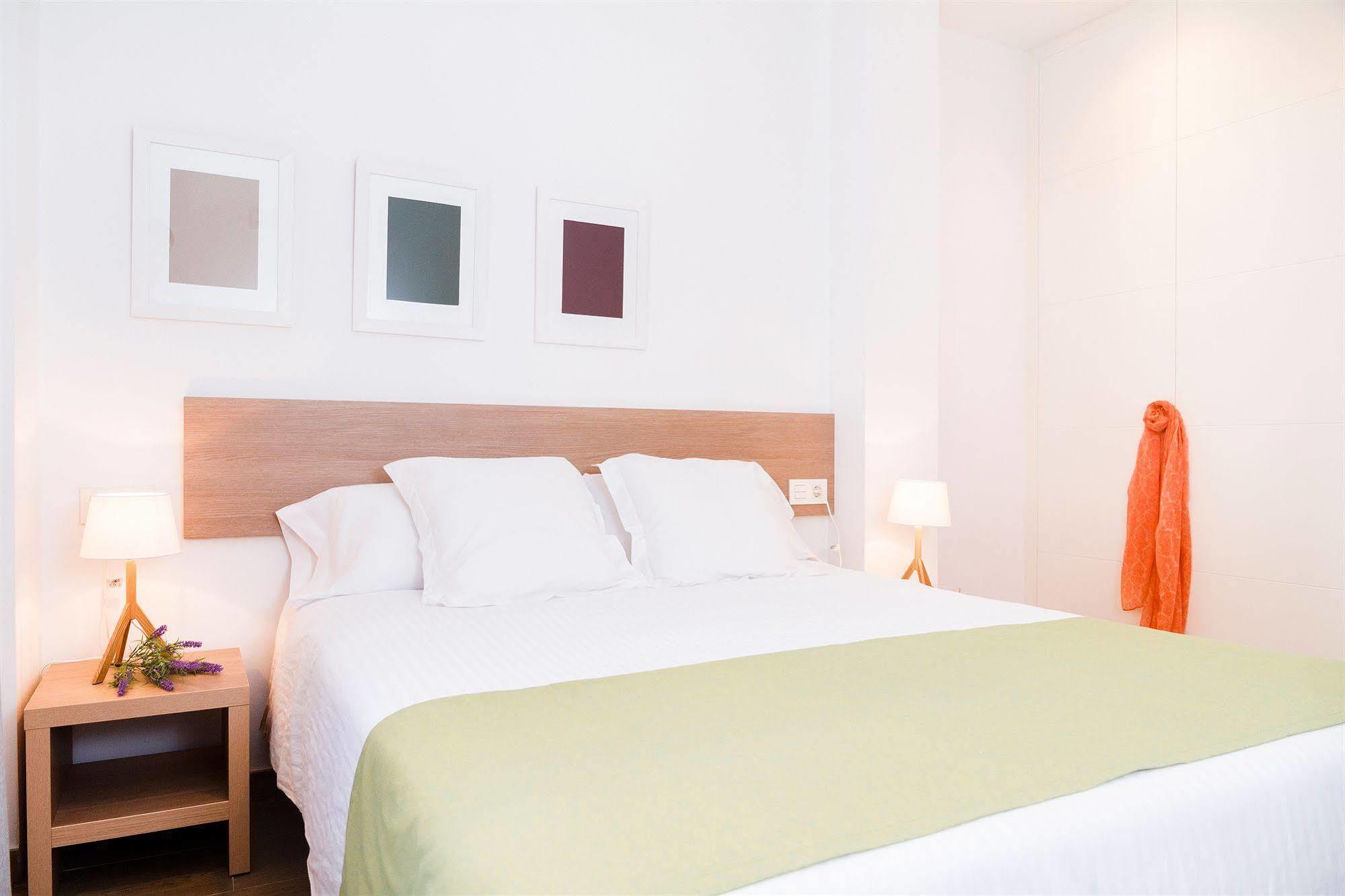 Feelathome Plaza Apartament
